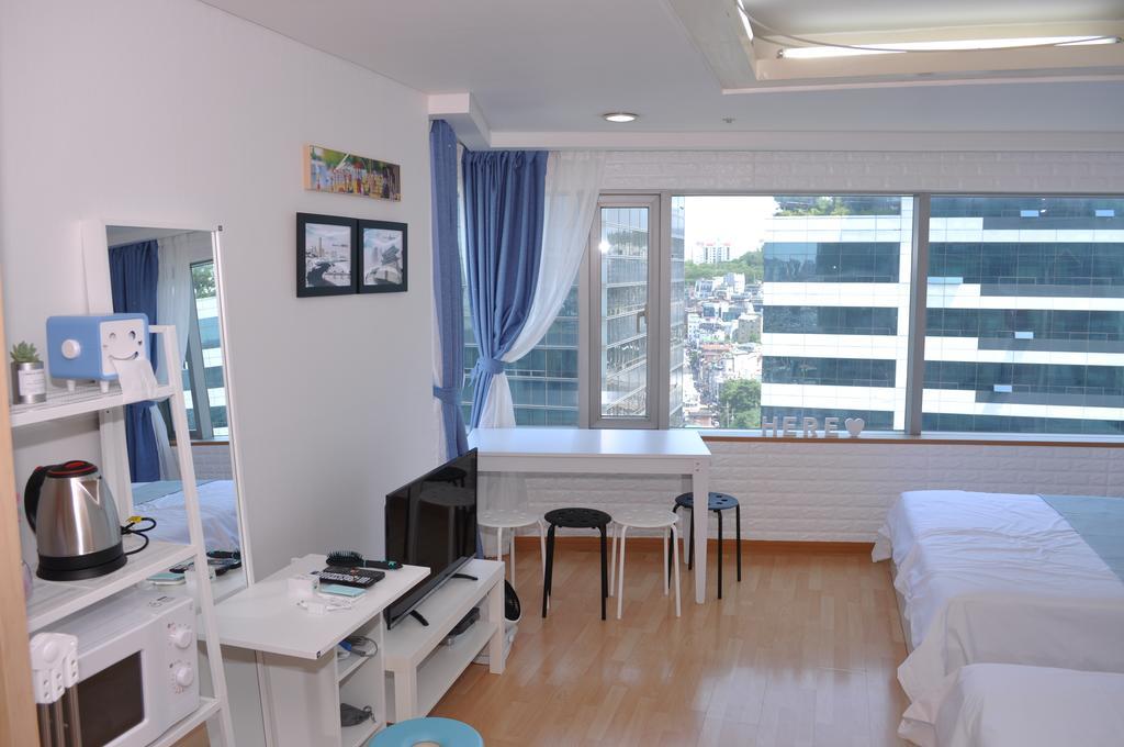 Apartment Here House Hongdae *