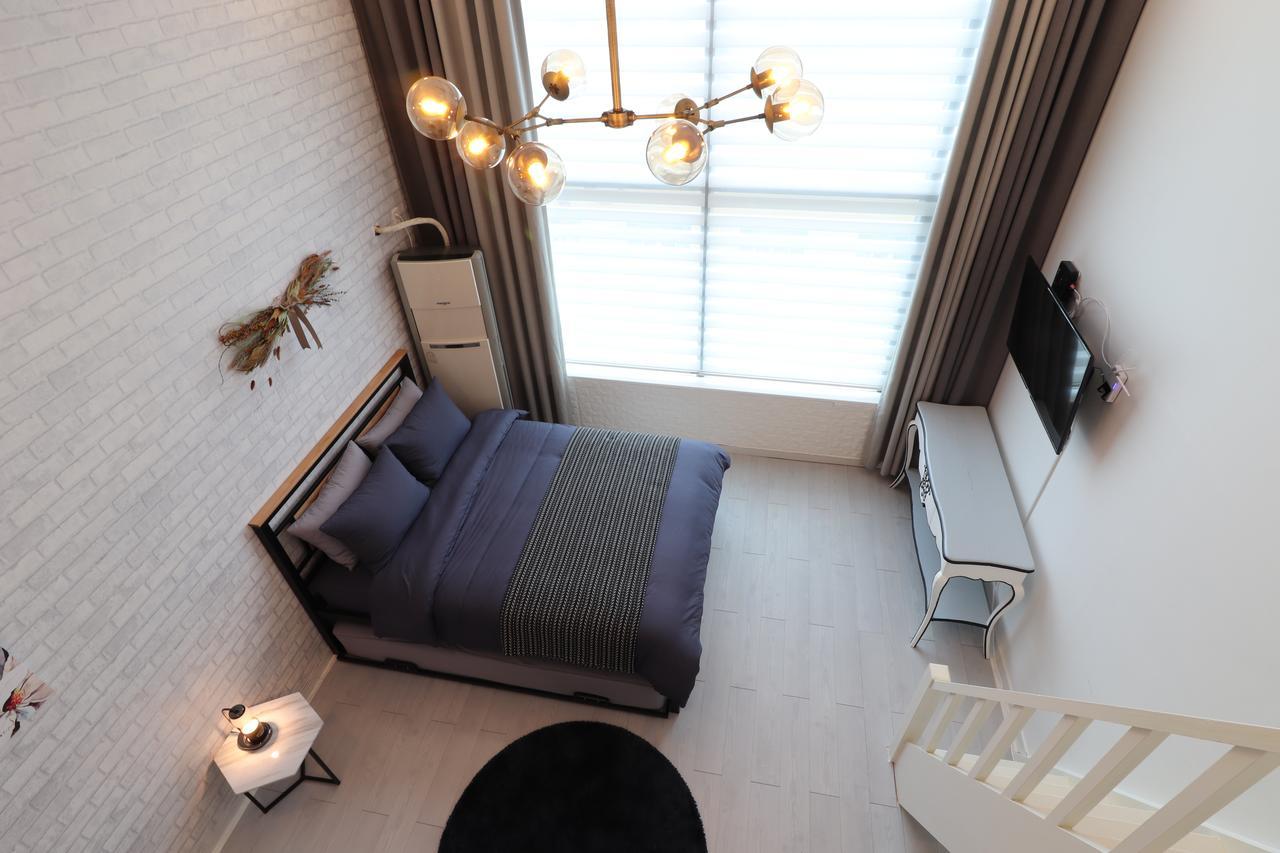 Here House Hongdae *
