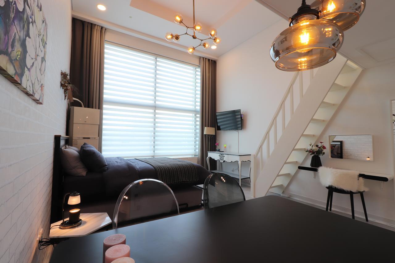 Here House Hongdae *