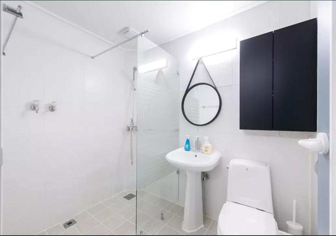 Here House Hongdae Apartment *
